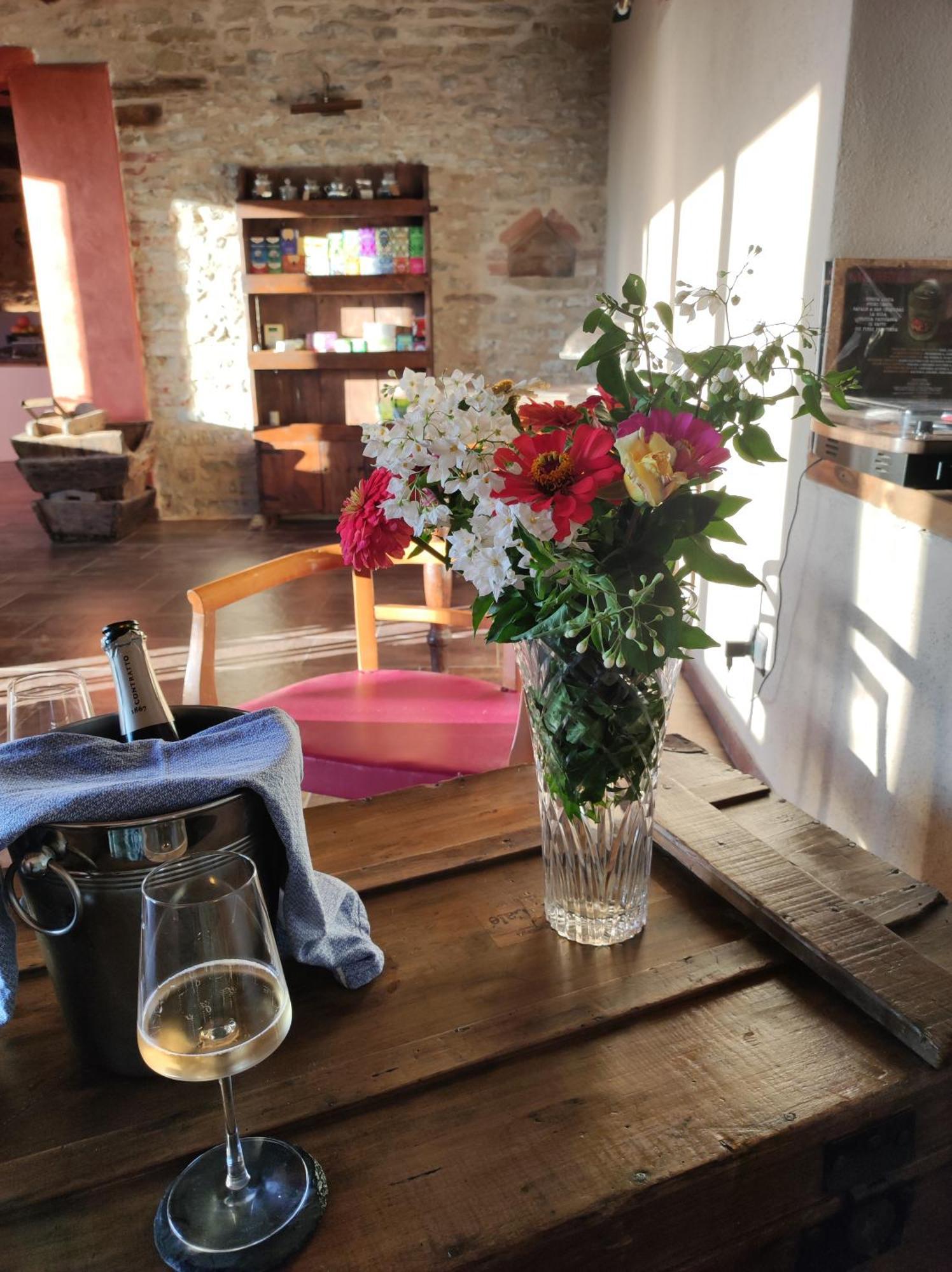 Casa Vecchia Bed&Breakfast Bossolasco 外观 照片